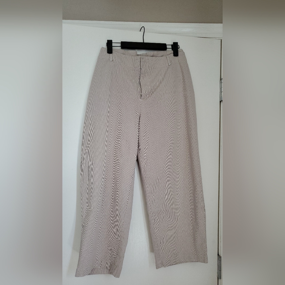 Merona Beige and White Stretch Seersucker Cropped Ankle Pants, 18W